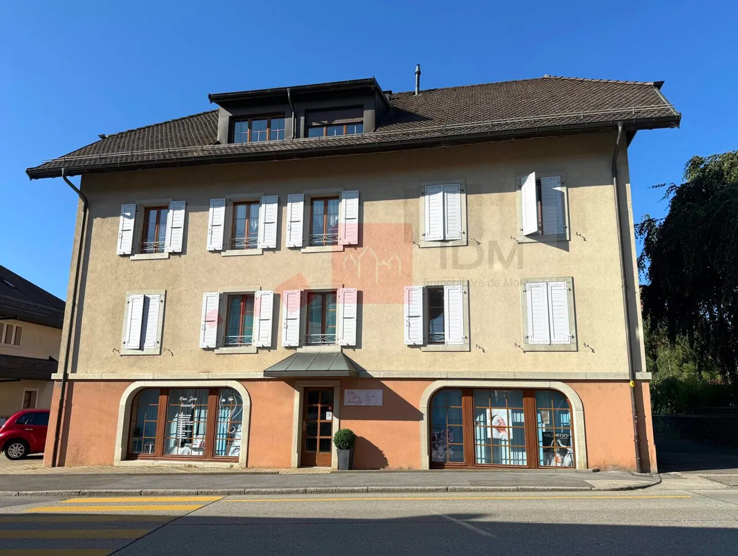 Incantevole edificio in affitto situato a Bière - Foto 1 di 3