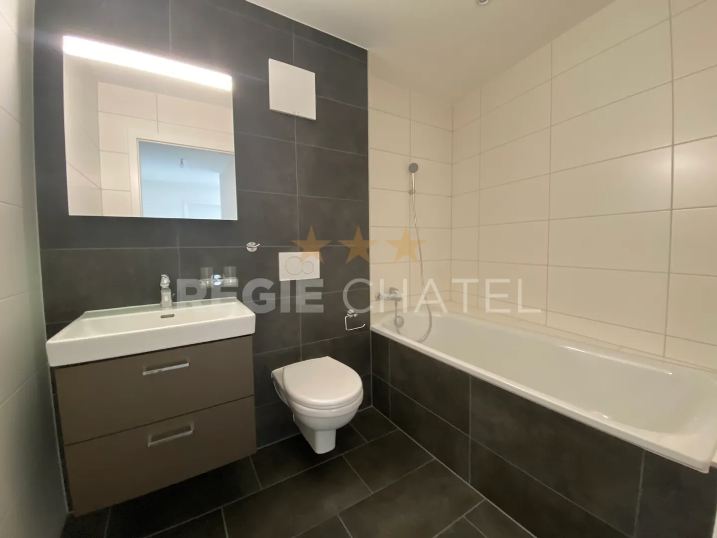 Bel appartamento di 4.5 locali al 1° piano - Foto 4 di 5