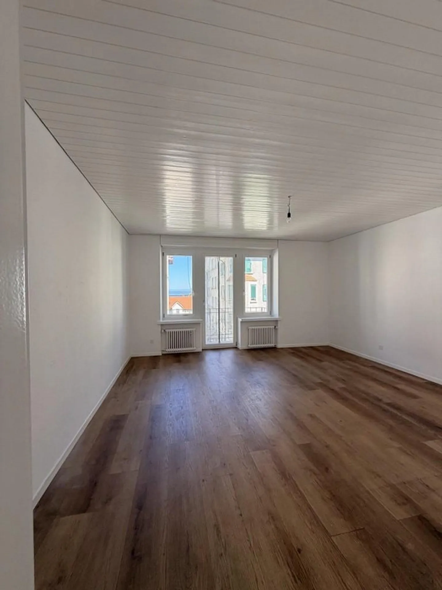 Stilvolle 4.5-Zimmer-Wohnung mit Balkon - Foto 4 von 13