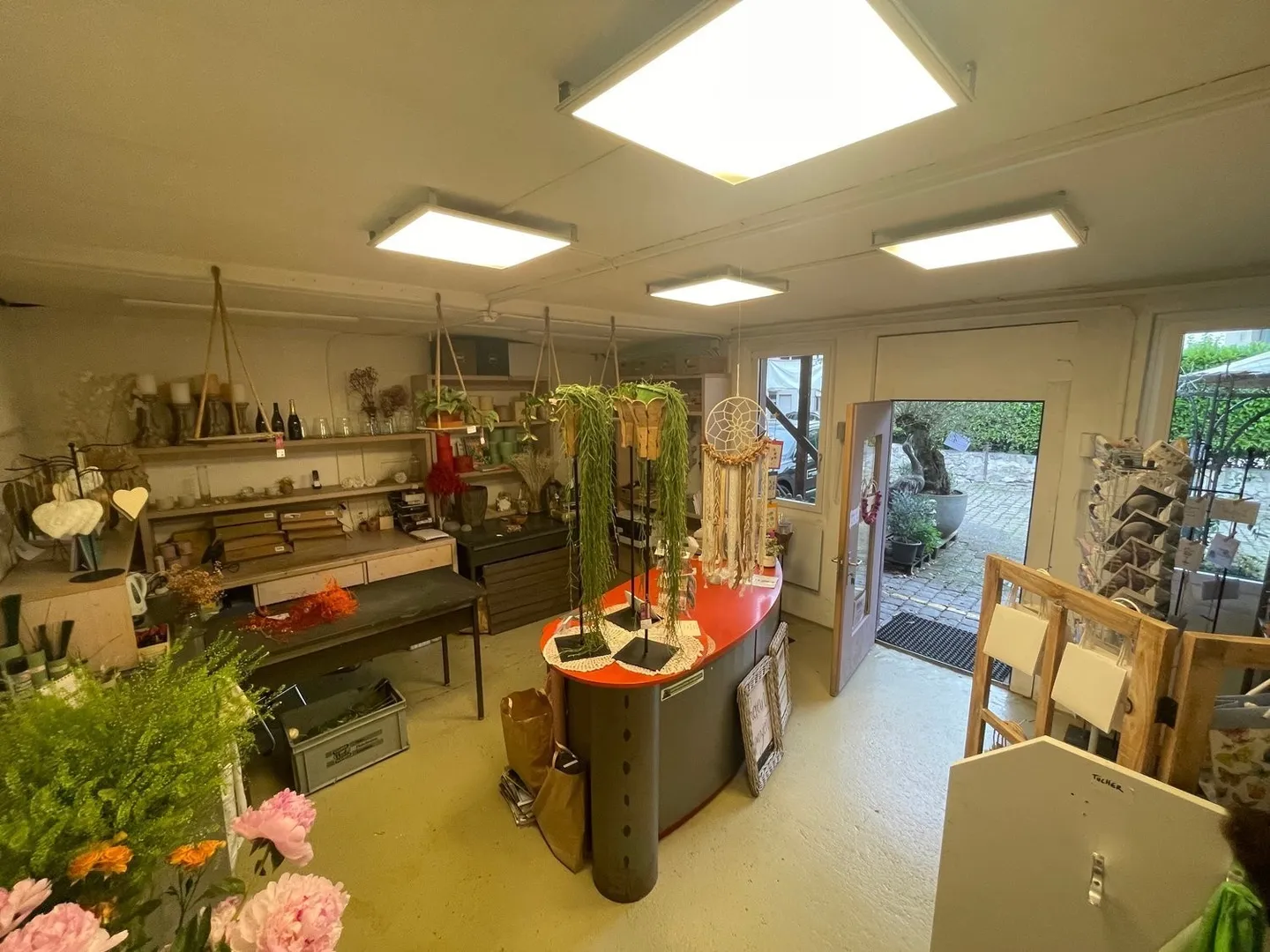 Espace de vente charmant avec atelier au centre d'Altdorf - Photo 1 sur 8