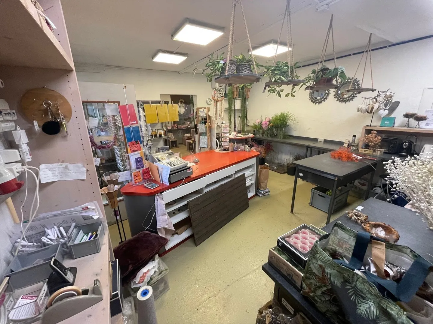 Espace de vente charmant avec atelier au centre d'Altdorf - Photo 2 sur 8