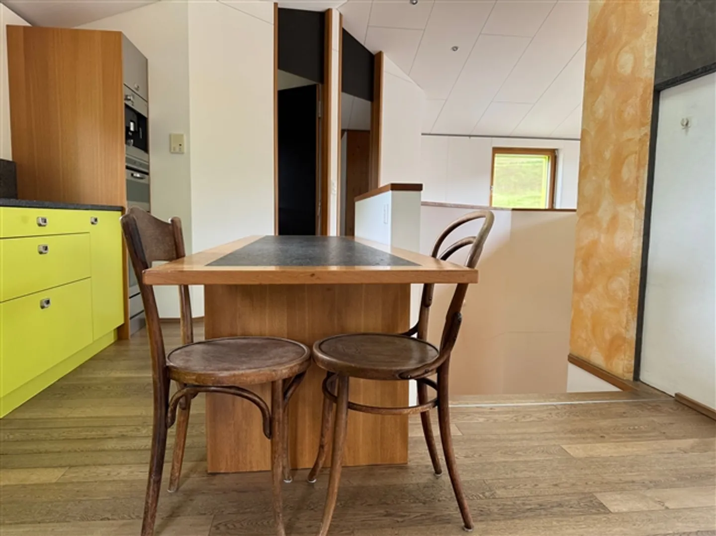 5.5-room maisonette apartment with terrace and view in Mosnang - Photo 6 of 13