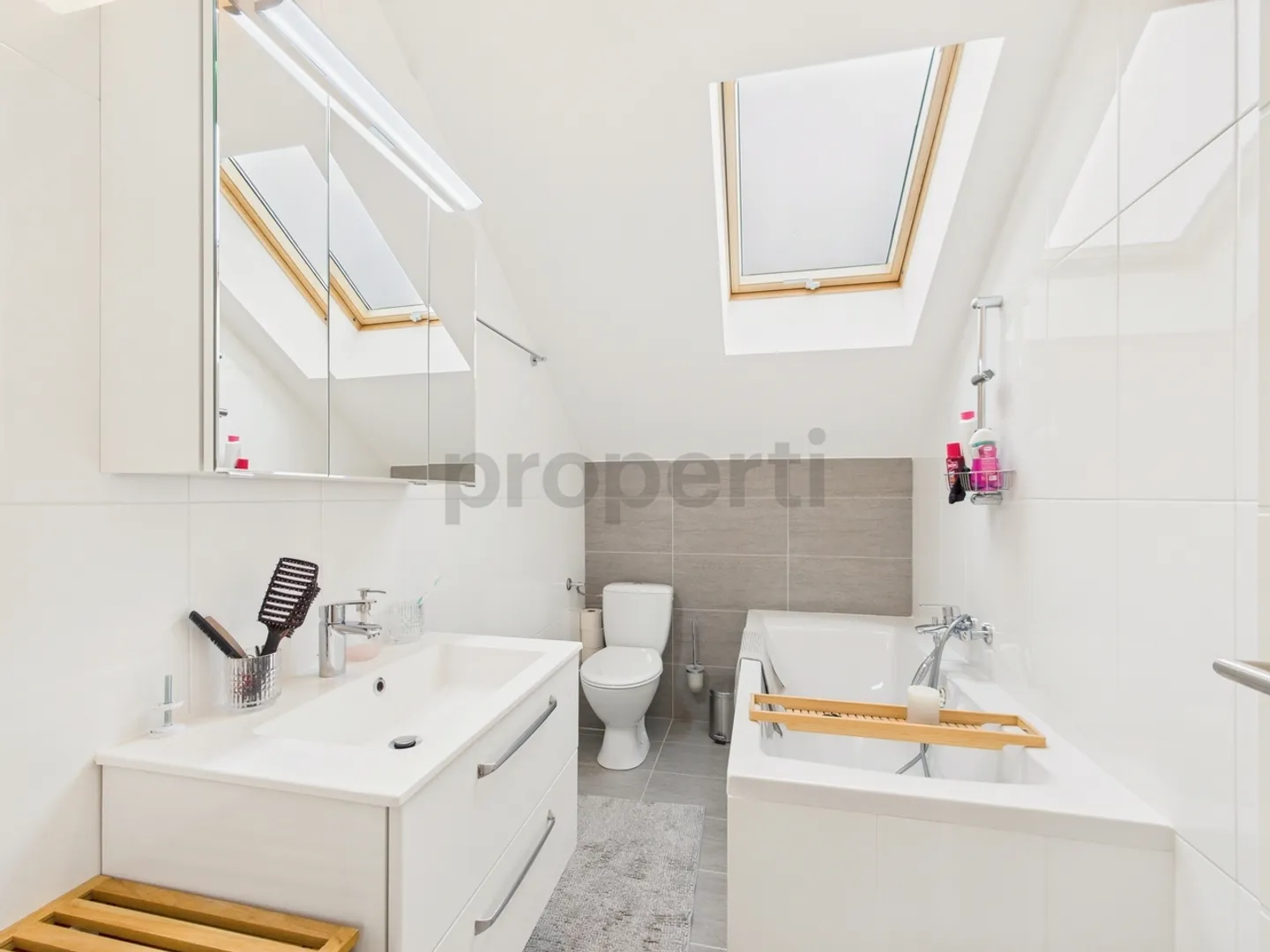 Jolie maison mitoyenne moderne de 4.5 pièces au coeur de St-Aubin - Foto 9 von 11