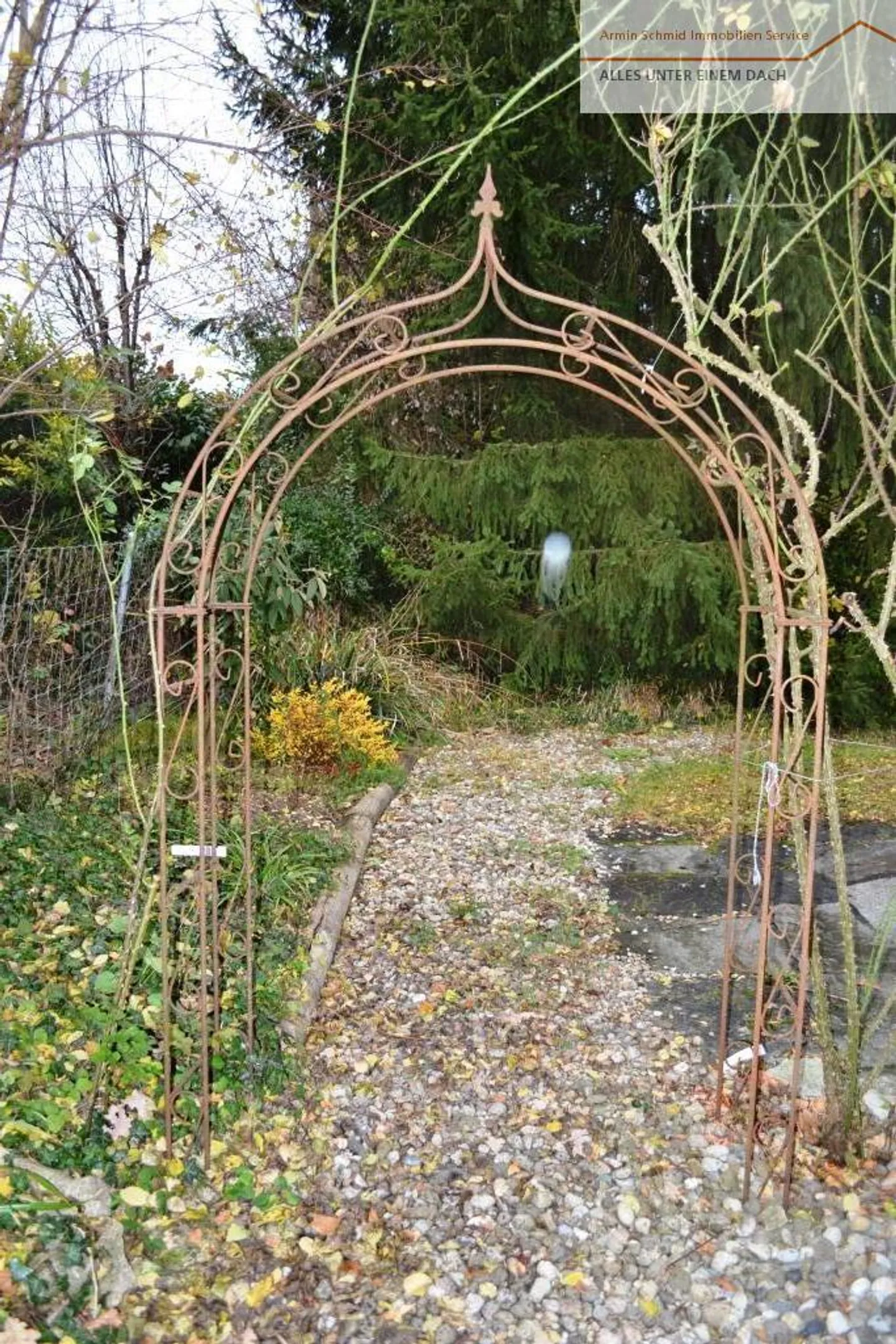 Top 6 1/2-Zimmerwohnung mit 2 Einstellhallenplätzen - Foto 12 von 14