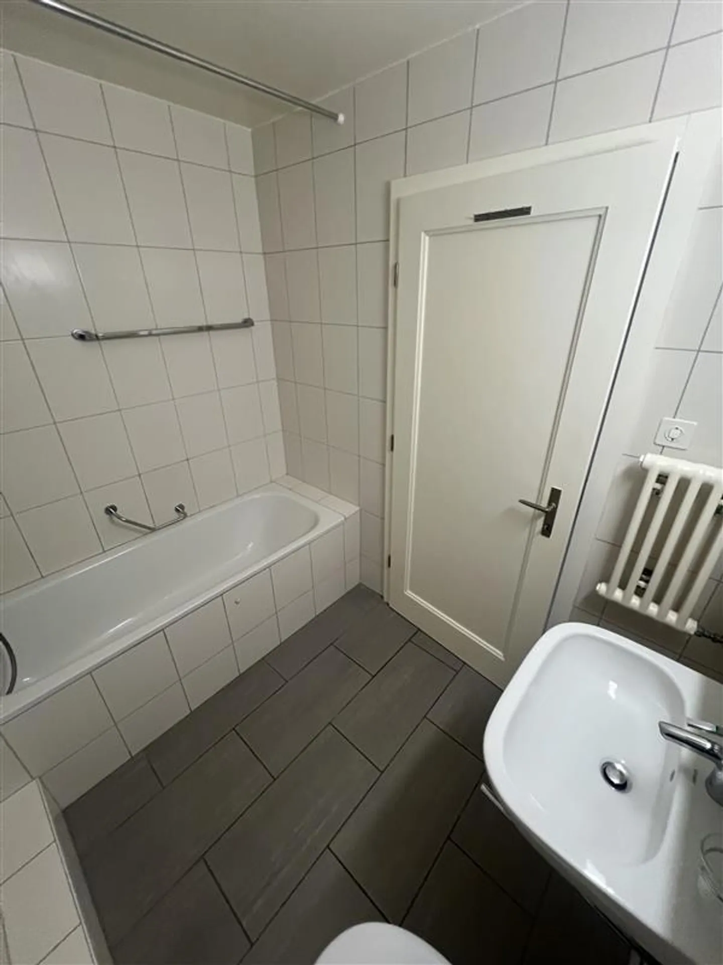 AFFITTO CON CAUZIONE GRATUITA - Foto 4 di 8