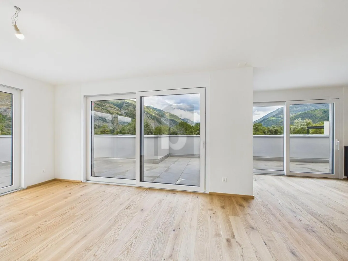 MODERN, QUIET AND WITH A VIEW - Photo 1 of 6