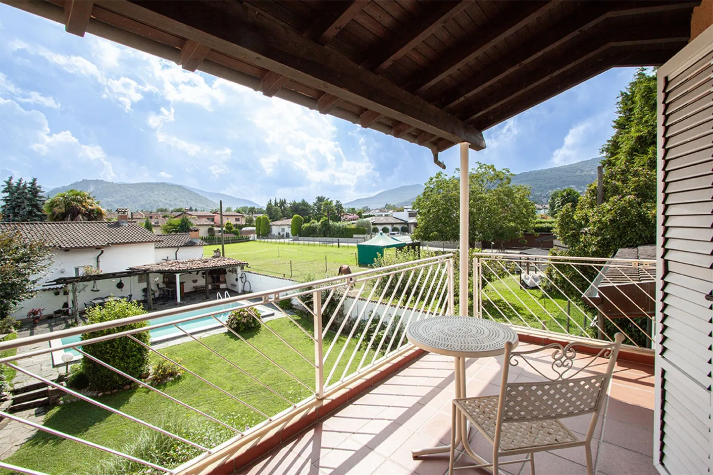 Incantevole villa con piscina e grande giardino - Foto 4 di 22
