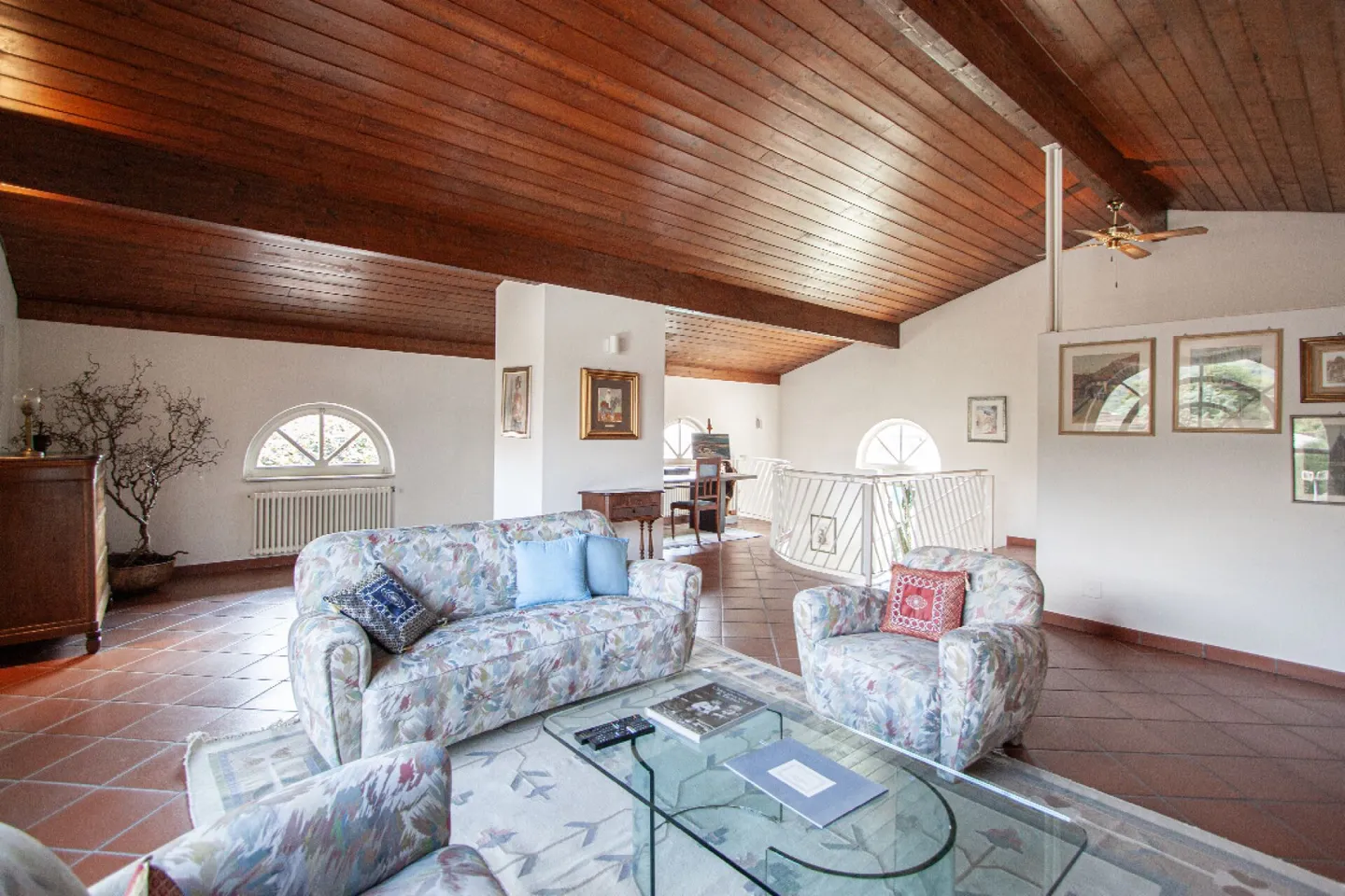 Incantevole villa con piscina e grande giardino - Foto 8 di 22