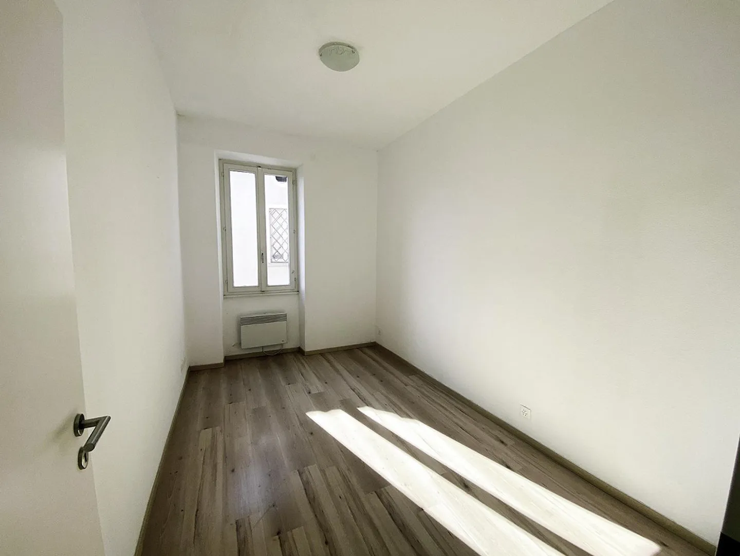 Propriété d'investissement attrayante avec demande de construction - Photo 16 sur 30