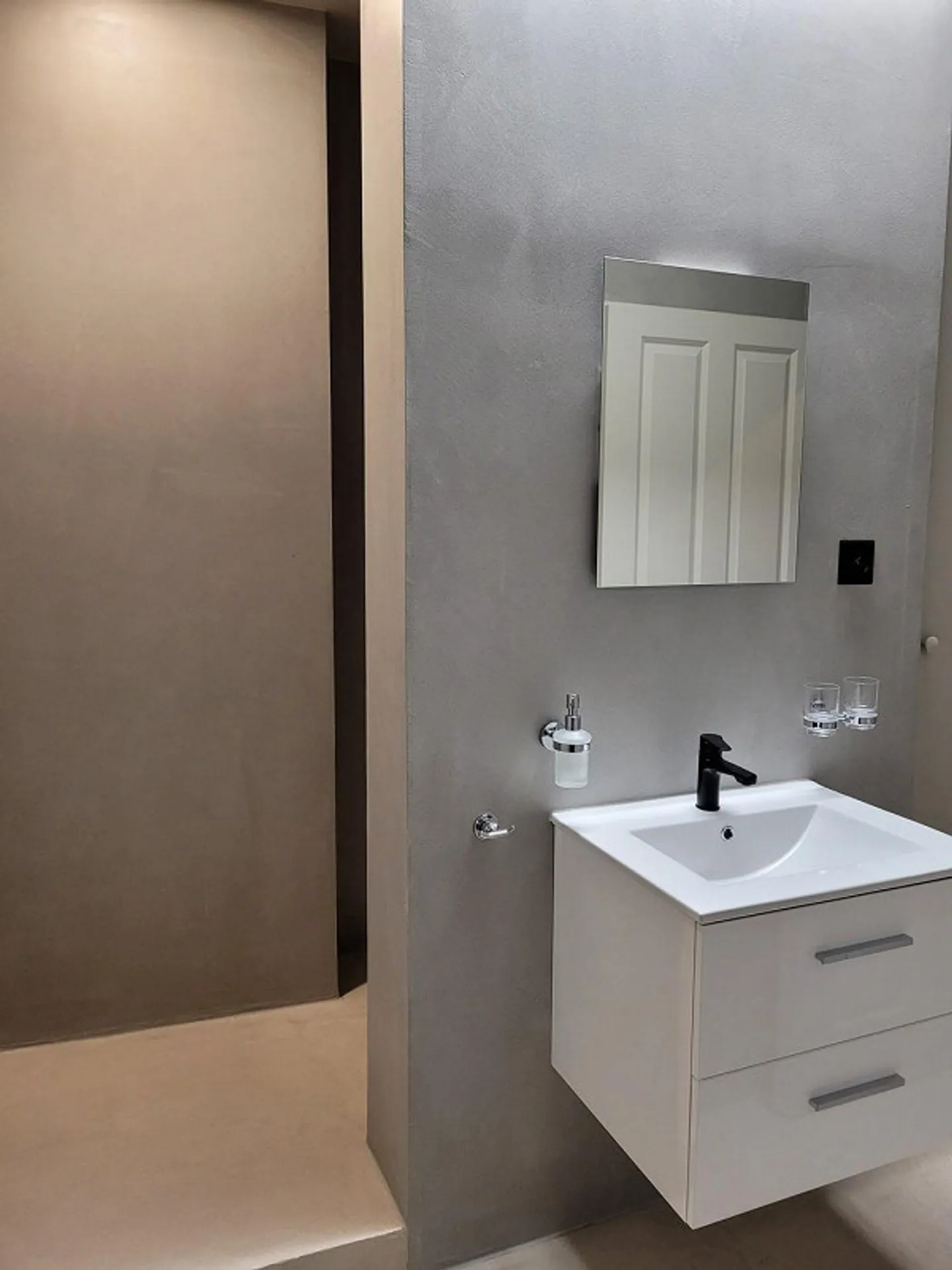 Appartement de 2,5 pièces dans le centre-ville - Photo 4 sur 4