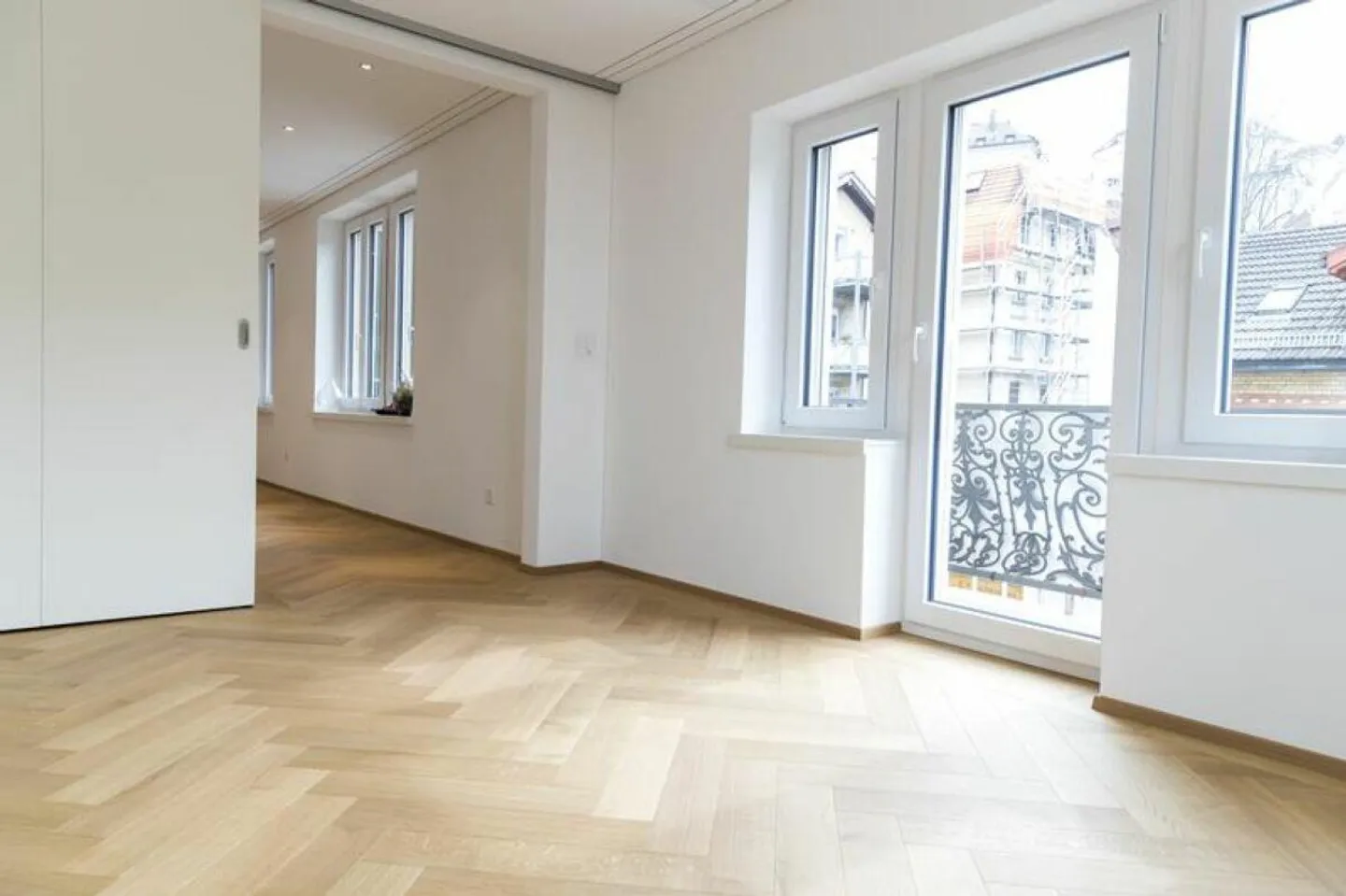 Stylish Apartment with Sunny Balcony - Photo 6 of 8