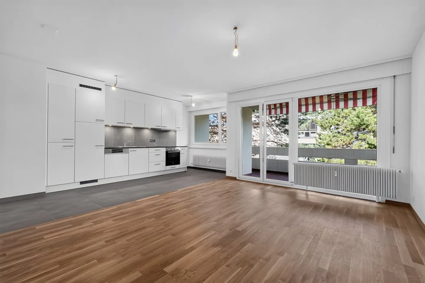 Charmante 2.5-Zimmer-Wohnung - Foto 1 von 8