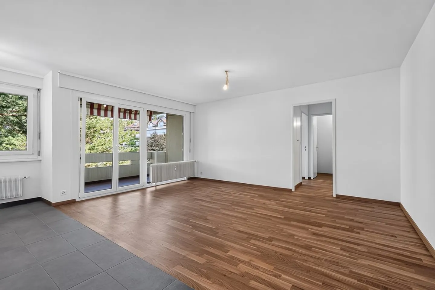 Charmante 2.5-Zimmer-Wohnung - Foto 3 von 8