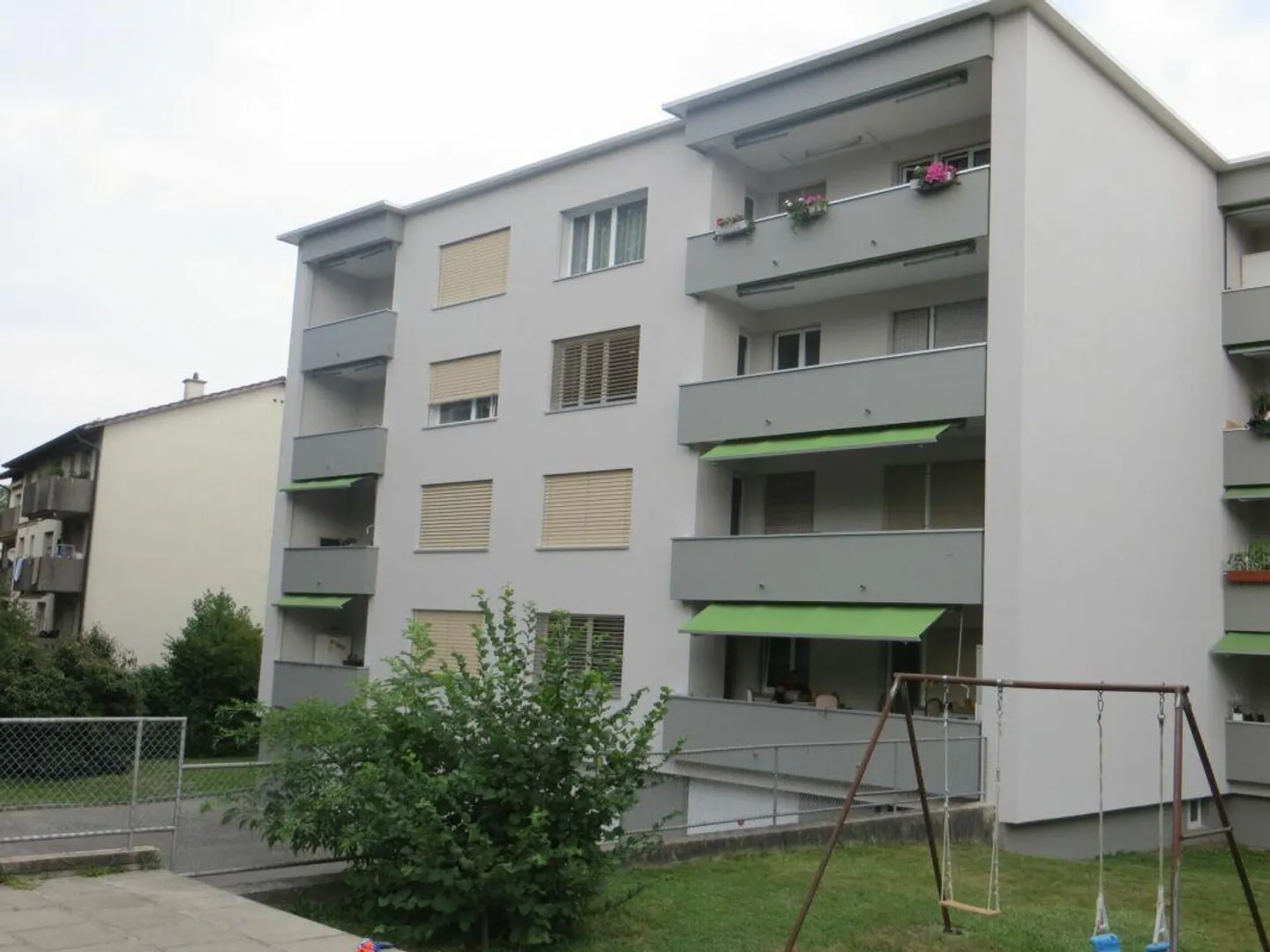 Place de parking extérieur à Salmsach - Photo 1 sur 1
