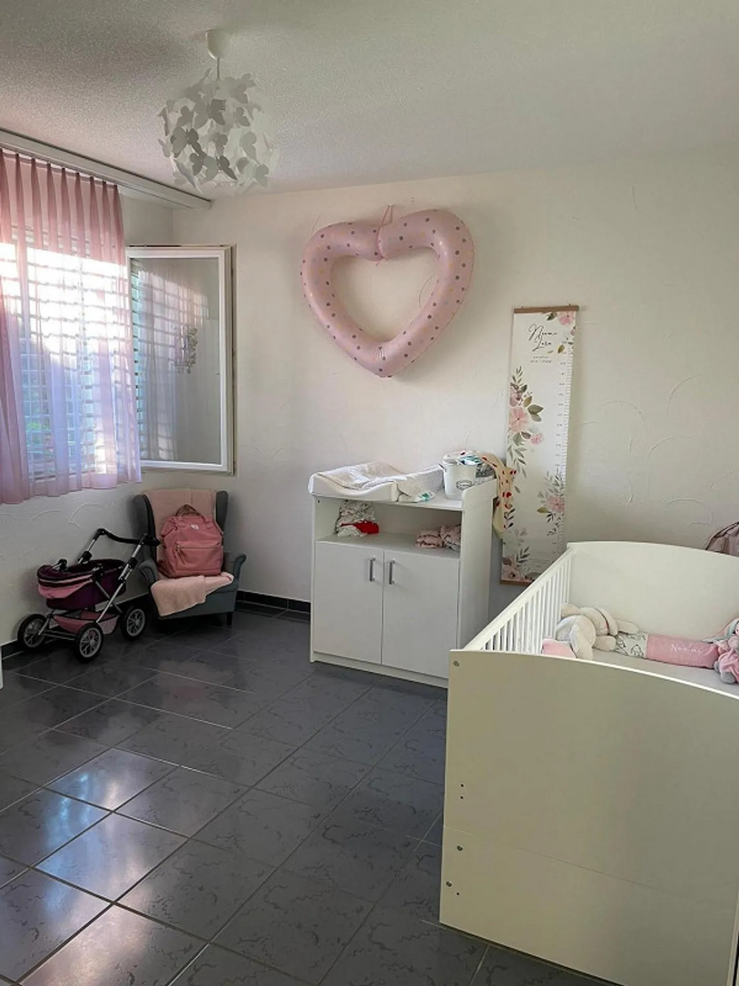 Appartamento luminoso con ampio spazio giardino con ulteriore stanza hobby - Foto 6 di 9