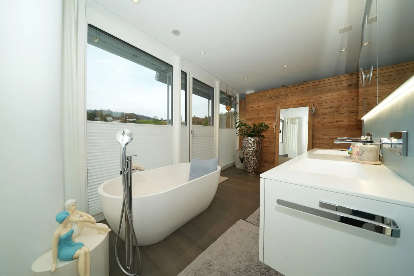 Sogno abitativo esclusivo con vista panoramica in posizione privilegiata - Foto 9 di 12