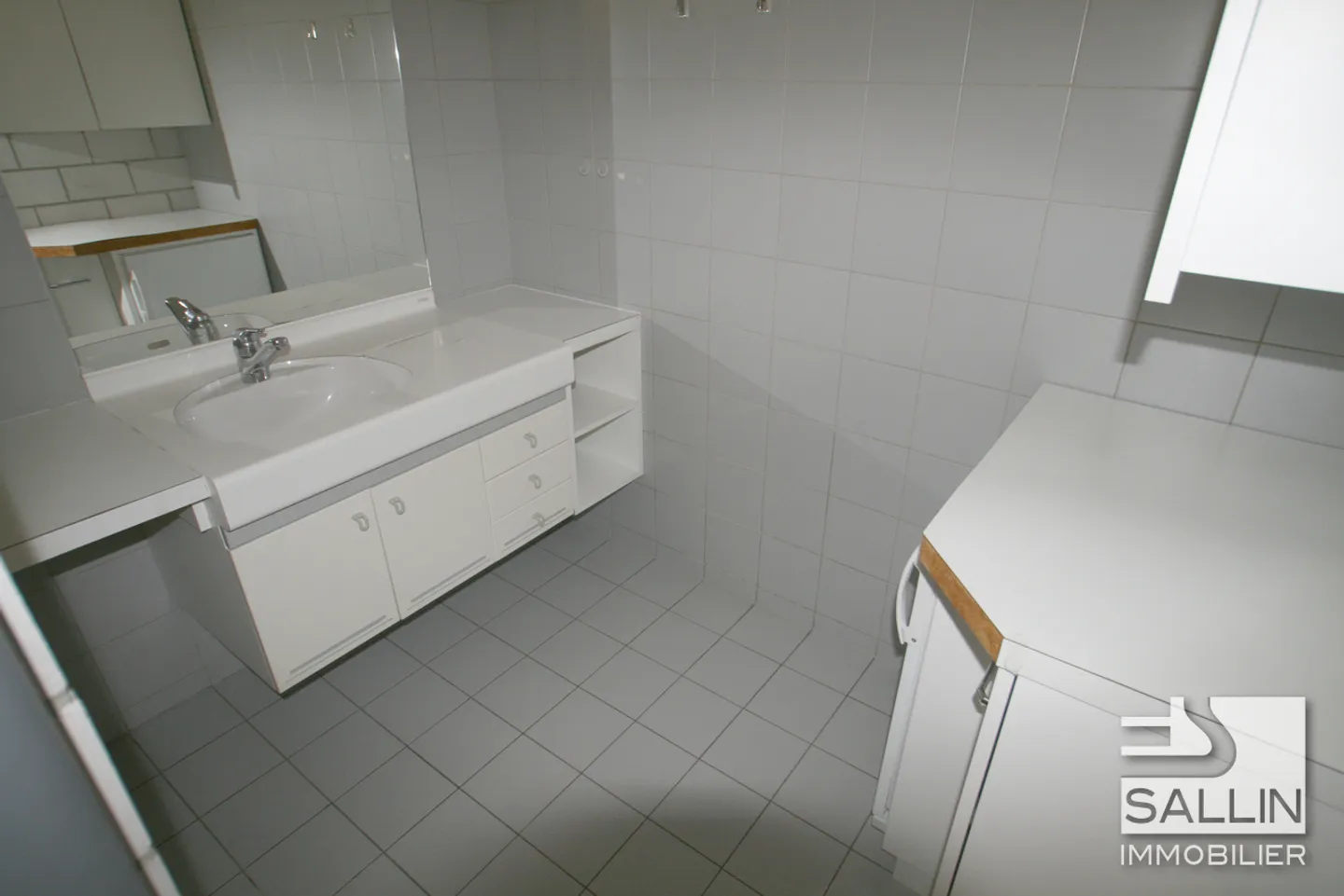 Geräumiger Büroraum in Givisiez - Foto 9 von 9
