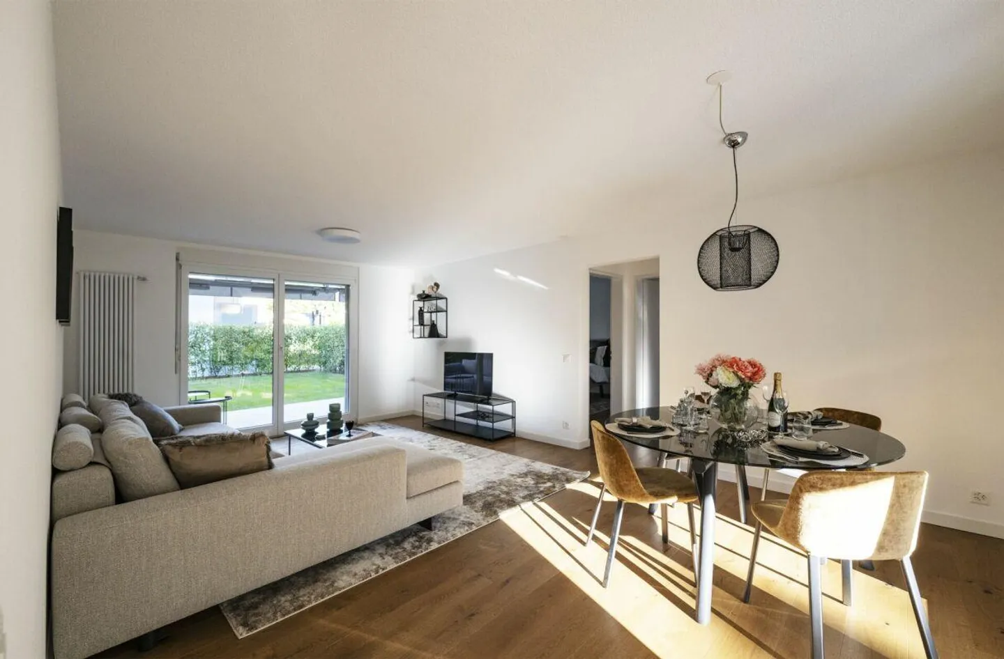 Appartamento moderno con giardini privati - Foto 4 di 13