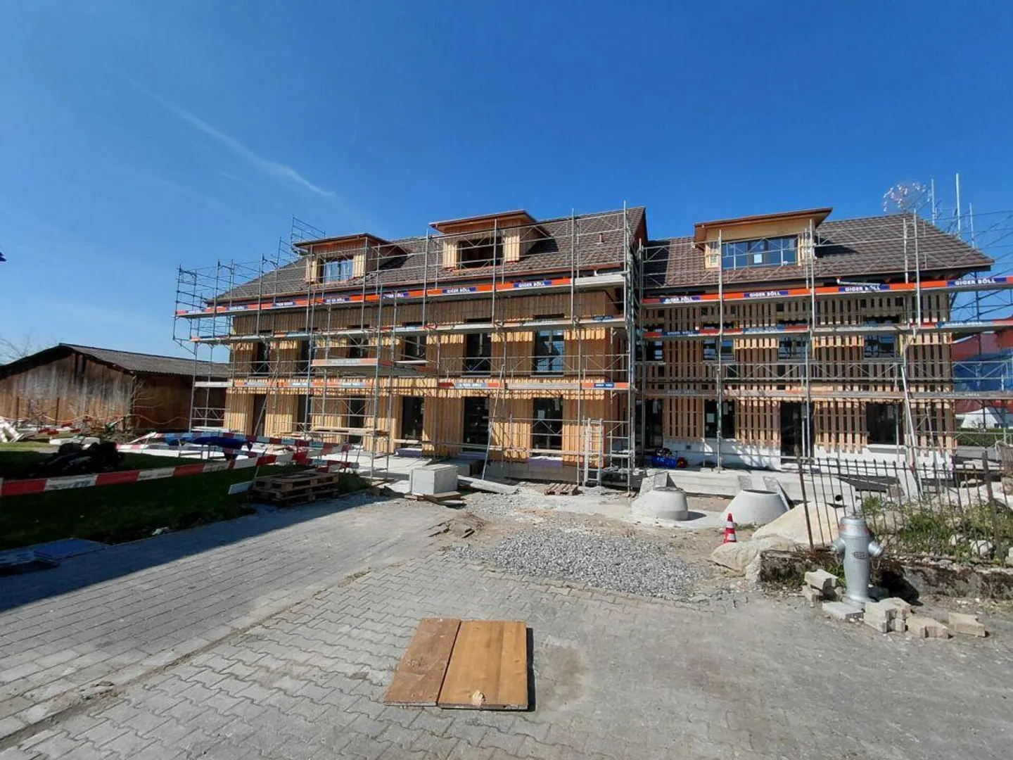 First occupancy of a 2 1/2 room maisonette apartment on the ground floor/1st floor... - Photo 1 of 8