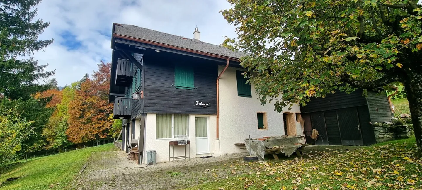 Grande chalet con grande potenziale, un rifugio di pace nella natura - Foto 2 di 10
