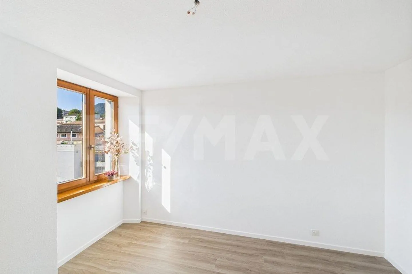 Income property in central area - 7 apartments and 1 shop - Photo 11 of 13