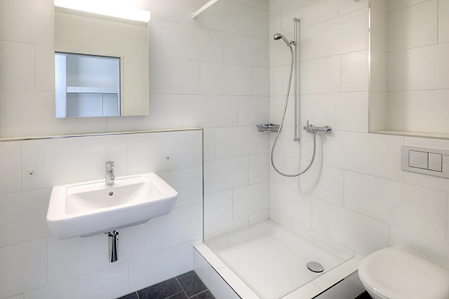 AFFITTO SENZA DEPOSITO - Appartamento confortevole in buona posizione - Foto 6 di 13