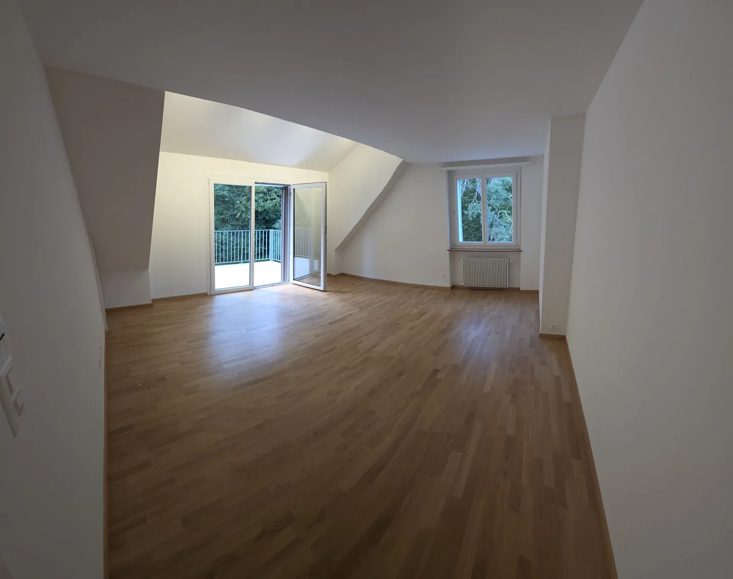 Partially renovated 4-room apartment in Liebefeld for rent! - Photo 1 of 14