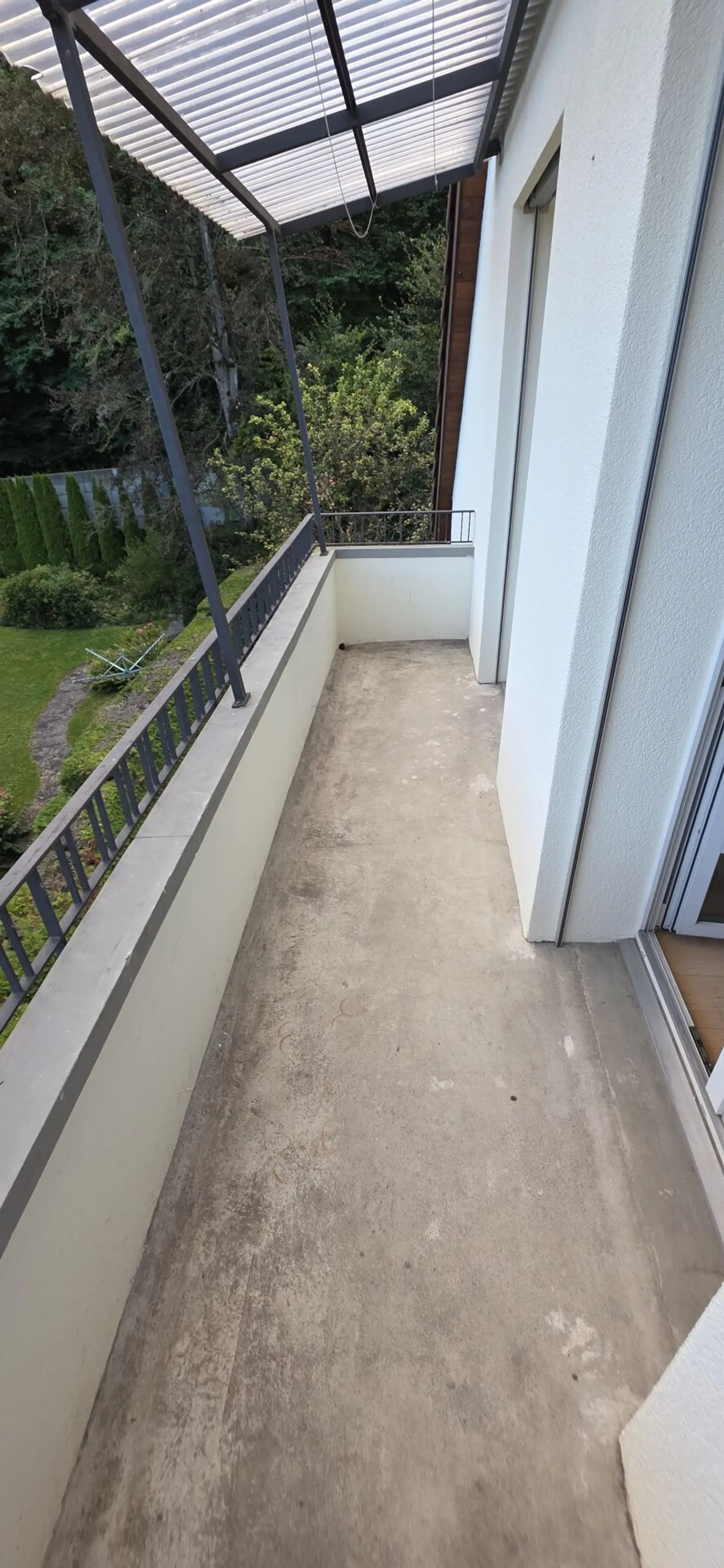Partially renovated 4-room apartment in Liebefeld for rent! - Photo 8 of 14