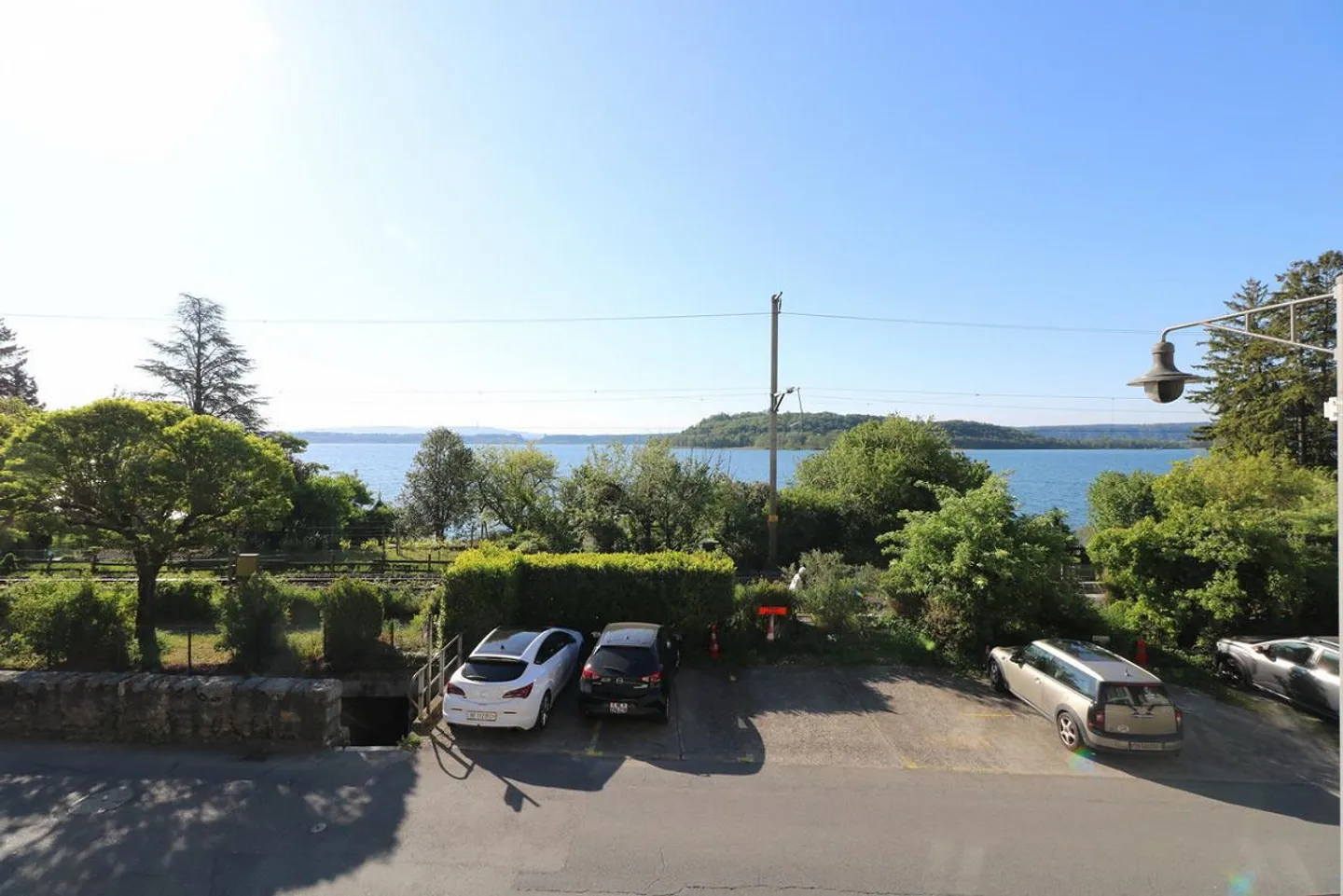Charmante Wohnung mit Seeblick - Foto 1 von 8