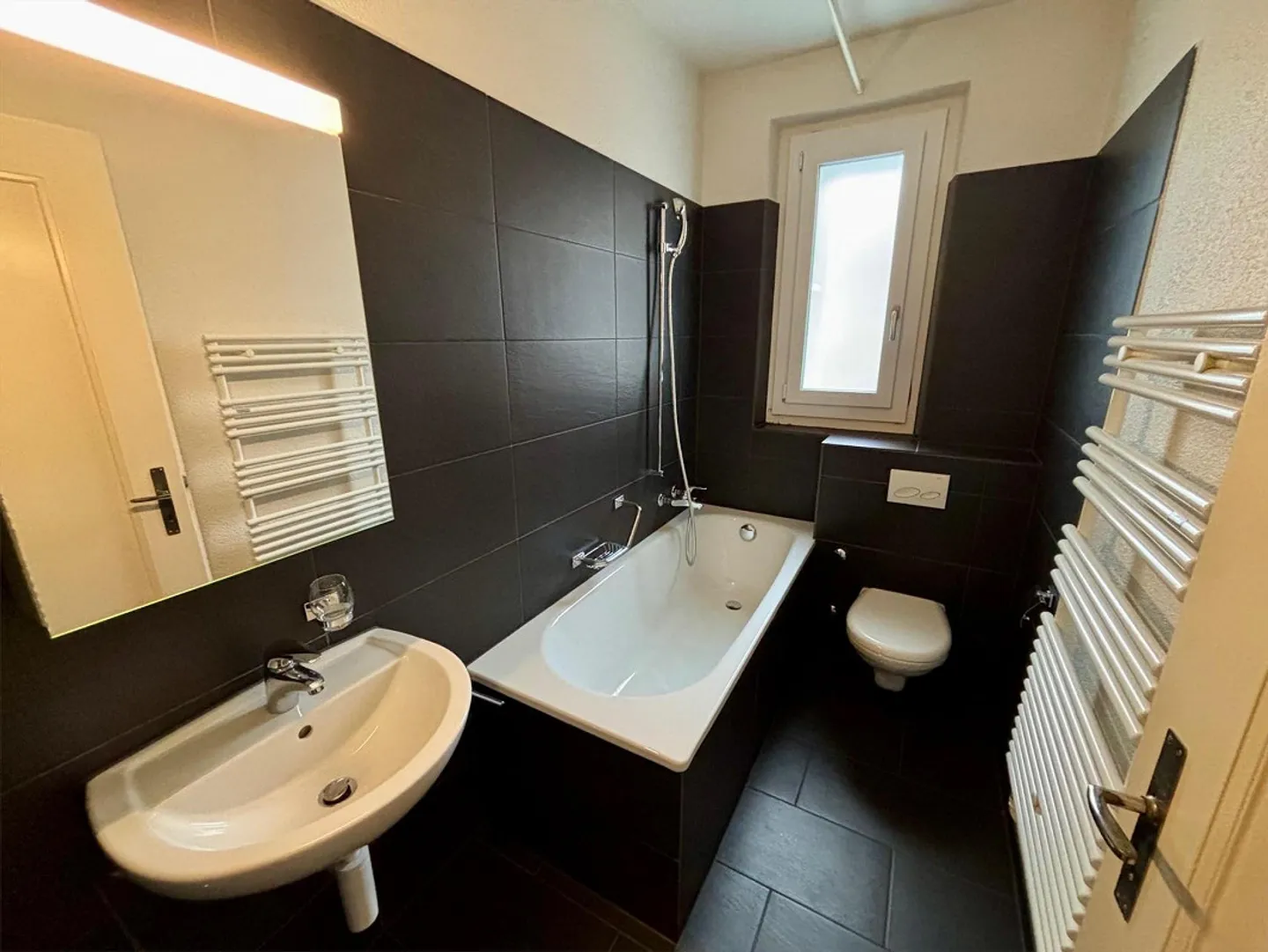 Appartement moderne près d'Europaplatz - Photo 6 sur 7