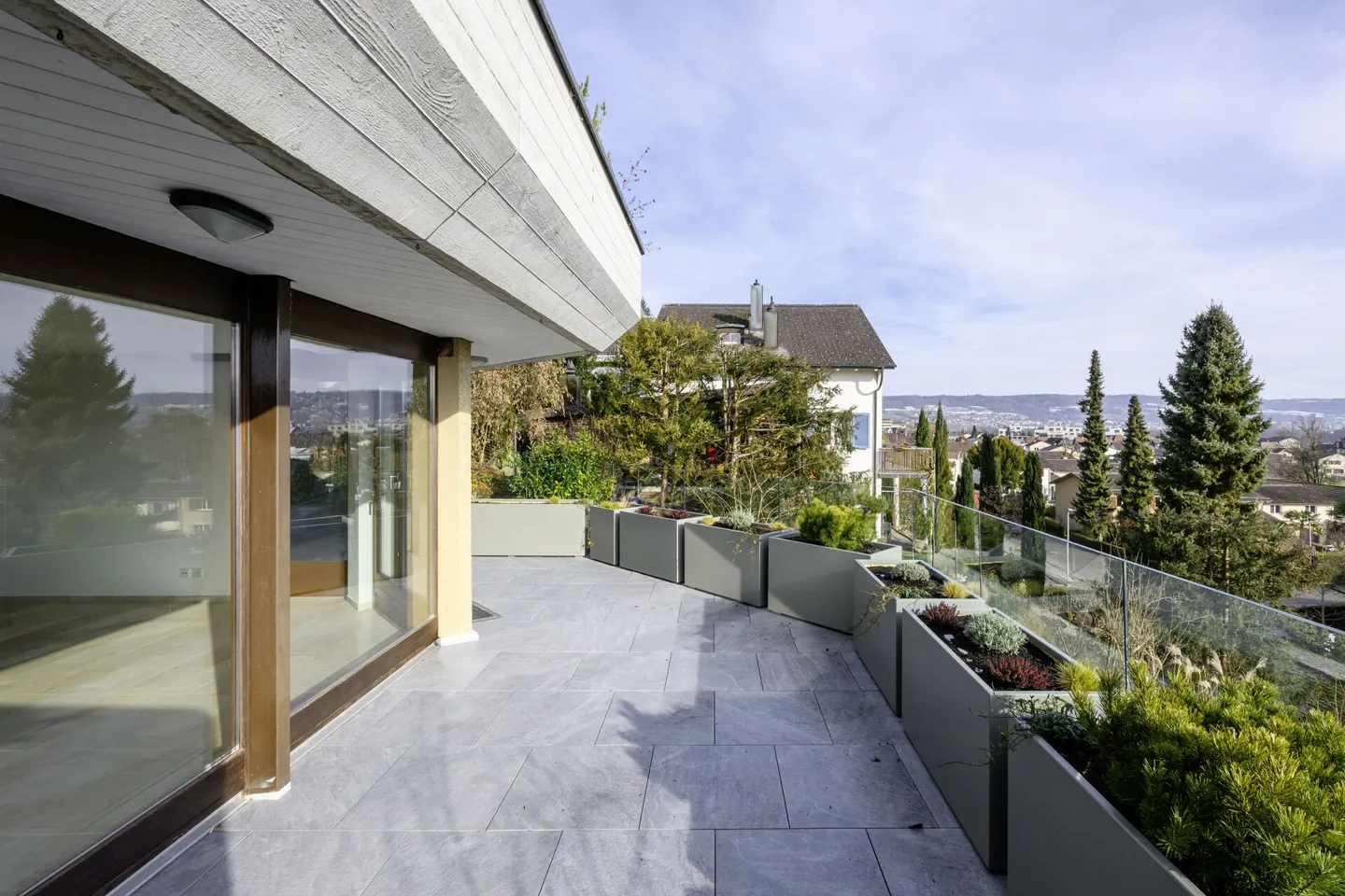 Terrassenhaus mit Weitsicht - Foto 4 von 16