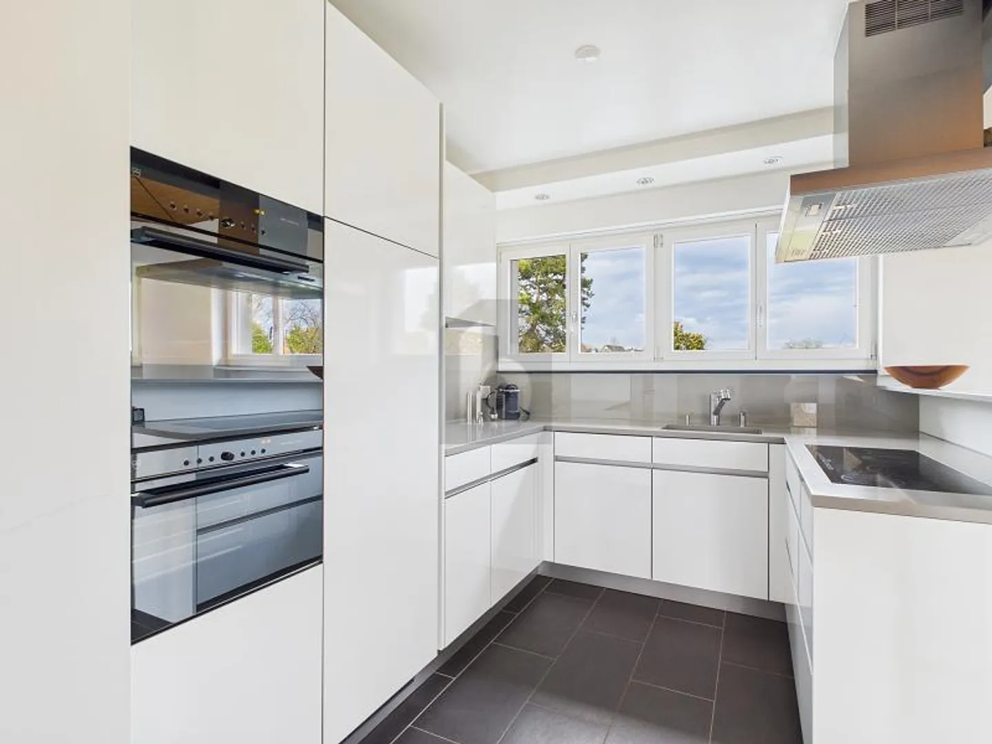 OASIS DE VIE HAUT DE GAMME DANS UN EMPLACEMENT CALME - Photo 2 sur 6