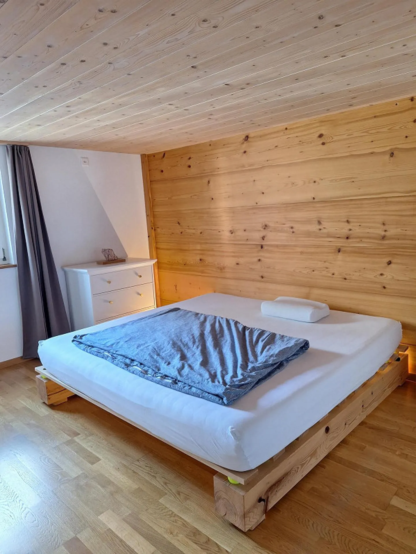 BEAUCOUP D'ESPACE DANS LE VERT - Appartement 3.5 pièces à louer - Photo 4 sur 11