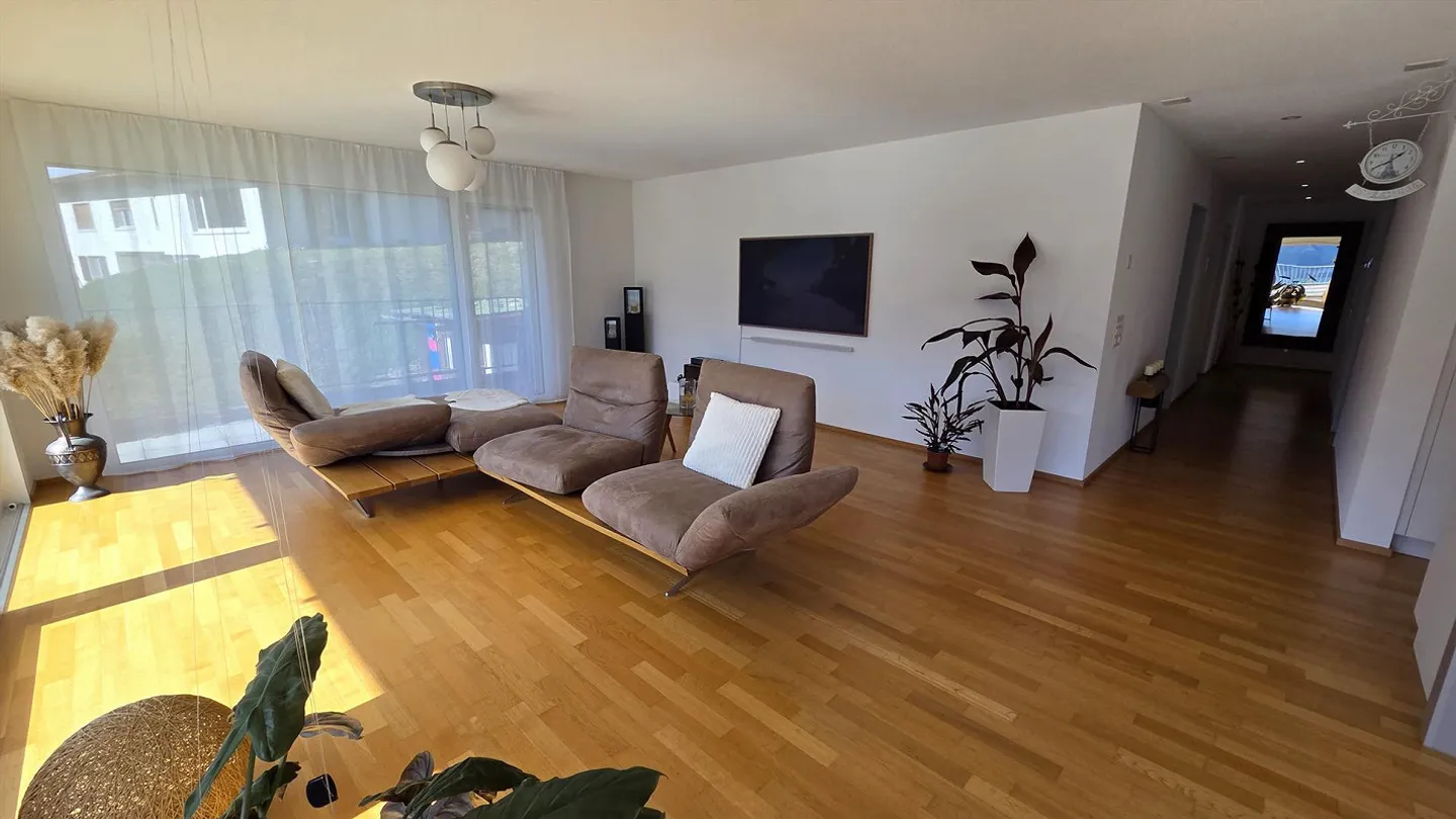 Grosse, sonnige 5 ½-Zimmer-Terrassenwohnung mit schönstem Talblick - Photo 14 sur 26