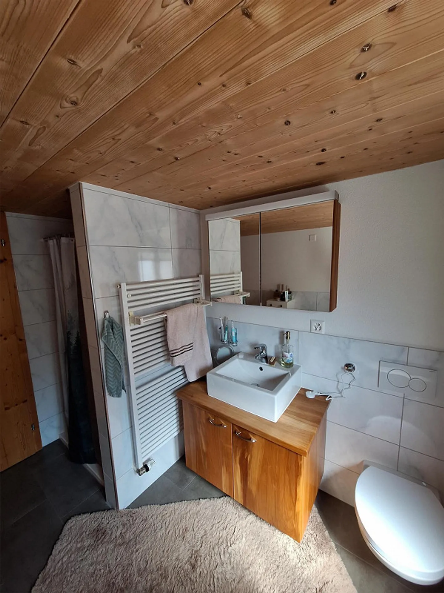 BEAUCOUP D'ESPACE DANS LE VERT - Appartement 3.5 pièces à louer - Photo 7 sur 11