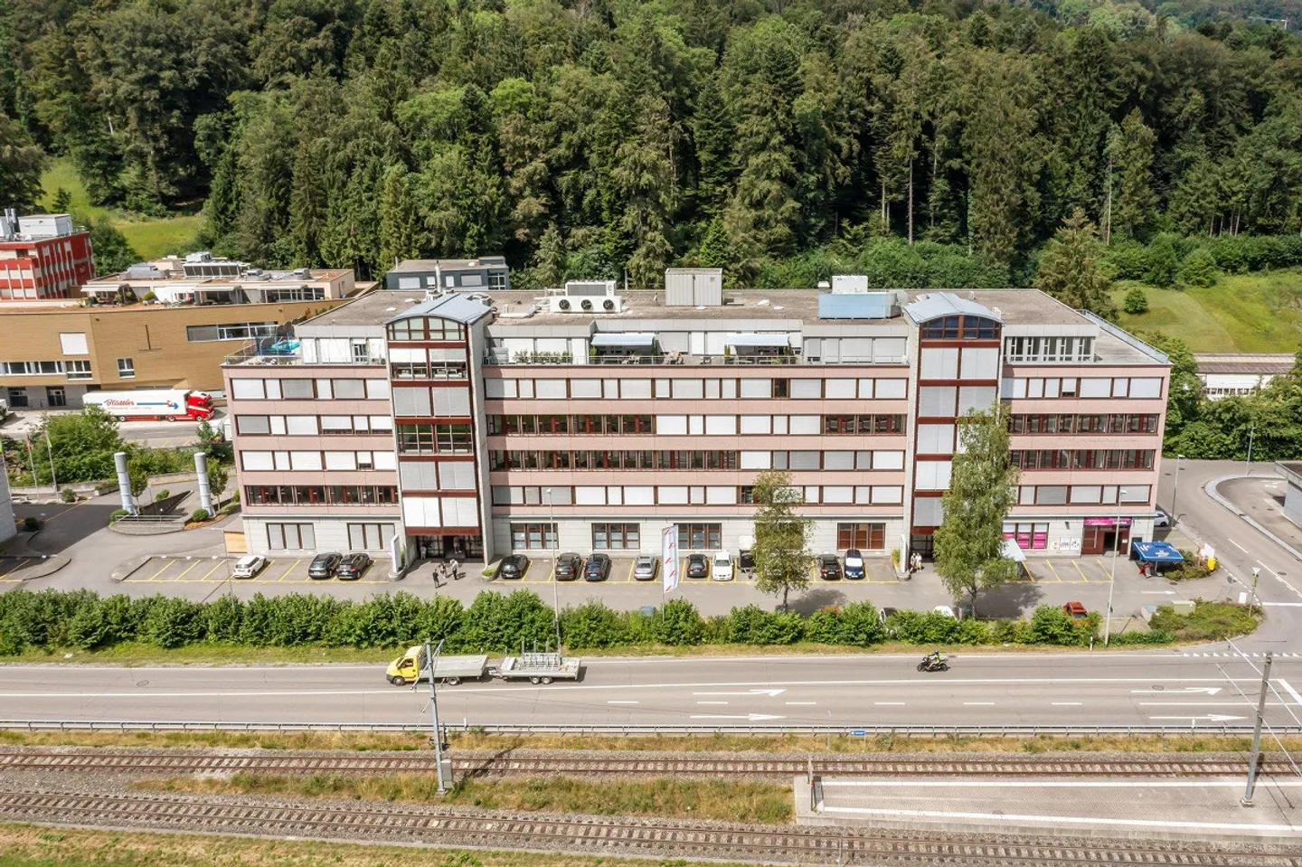 Affordable Office Space in Reppischtal Awaits Your Move - Photo 1 of 8