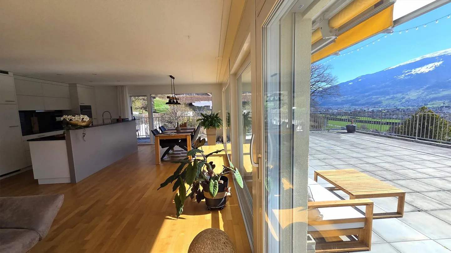 Grosse, sonnige 5 ½-Zimmer-Terrassenwohnung mit schönstem Talblick - Photo 18 sur 26