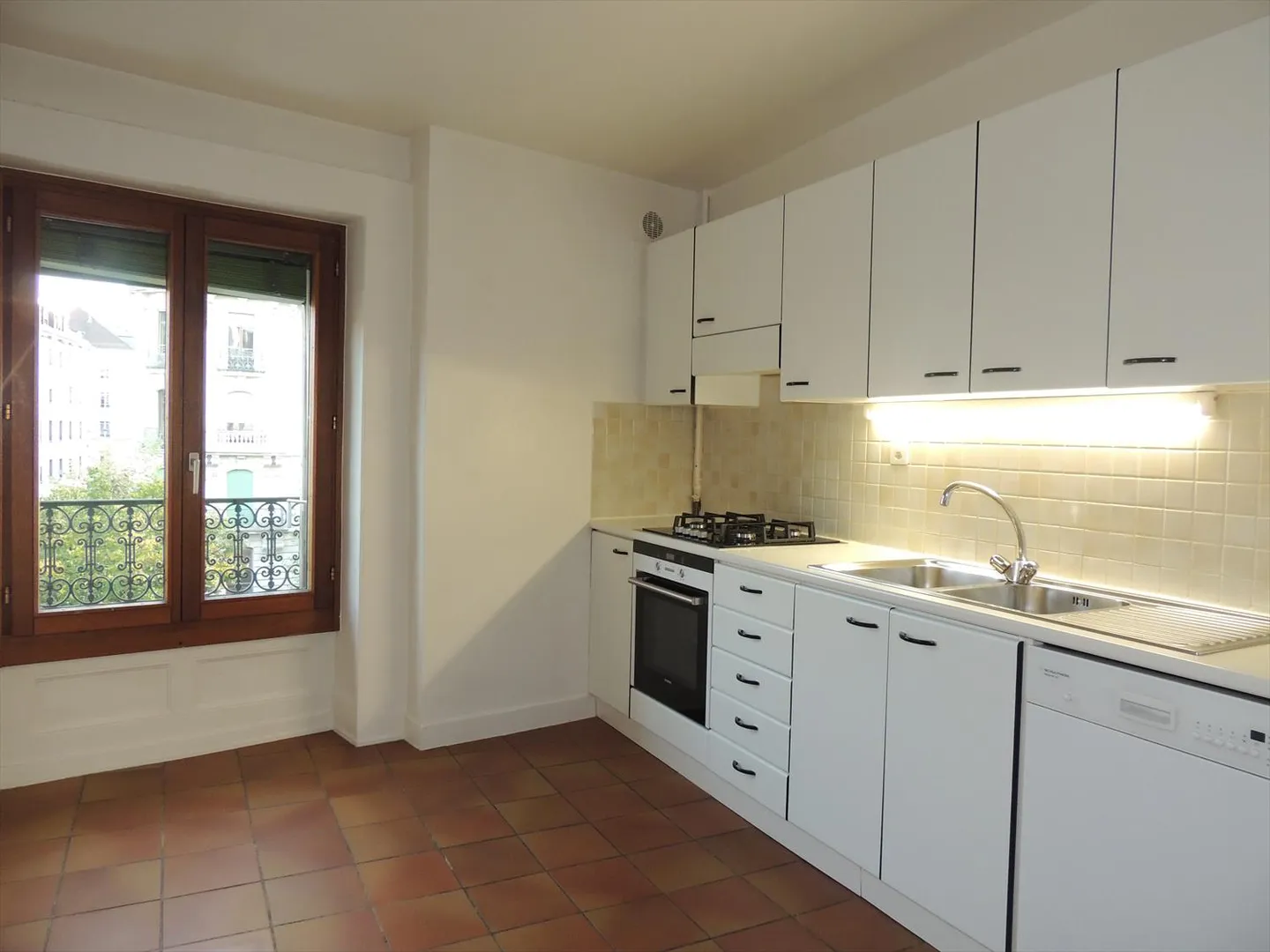 Appartamento di 4 stanze di circa 80 m2, luminoso e attraversante - Foto 3 di 8