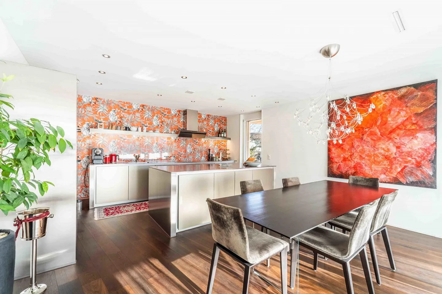 Light-Filled Elegance Near Lake Ägeri - Photo 2 of 4