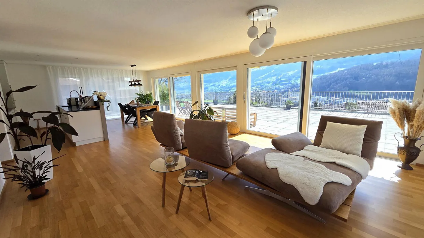 Grosse, sonnige 5 ½-Zimmer-Terrassenwohnung mit schönstem Talblick - Photo 17 sur 26