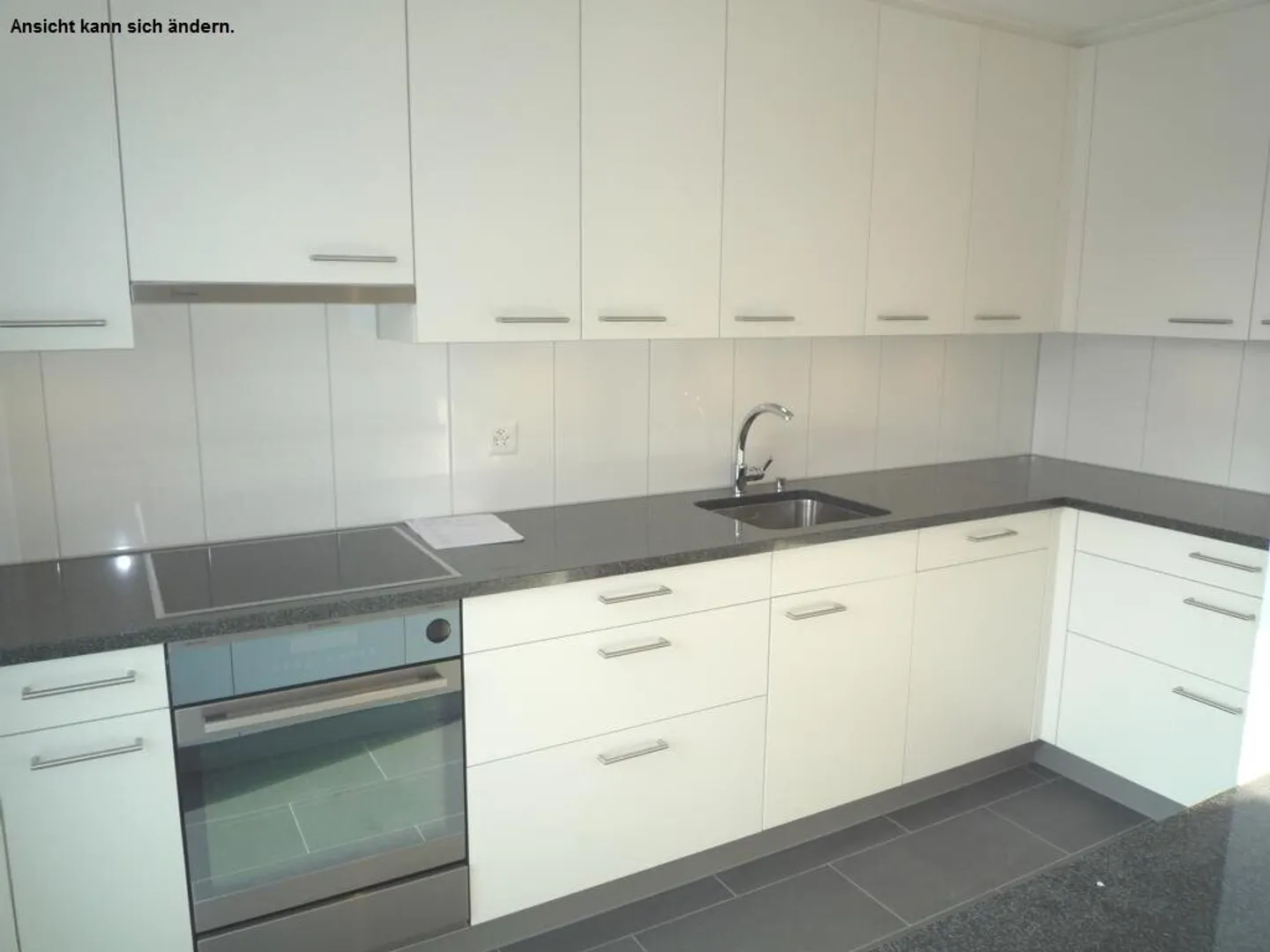 Appartement 4.5 pièces de 94 m² au 2ème étage avec balcon calme - Photo 3 sur 9