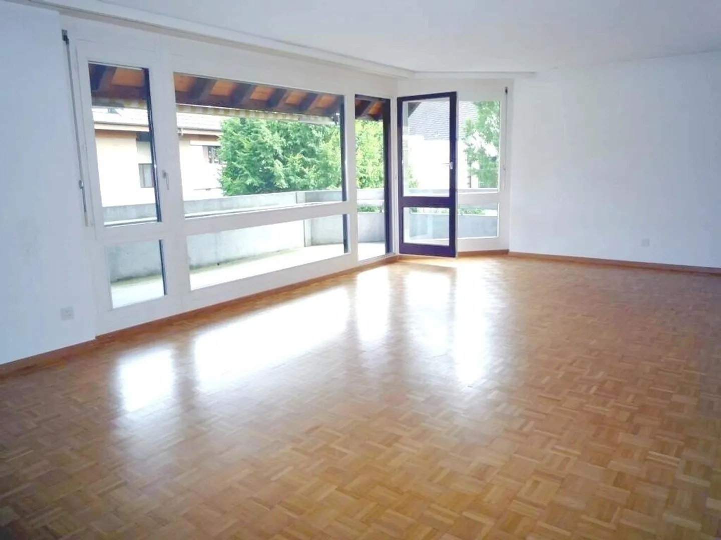 Appartement 4.5 pièces de 94 m² au 2ème étage avec balcon calme - Photo 6 sur 9