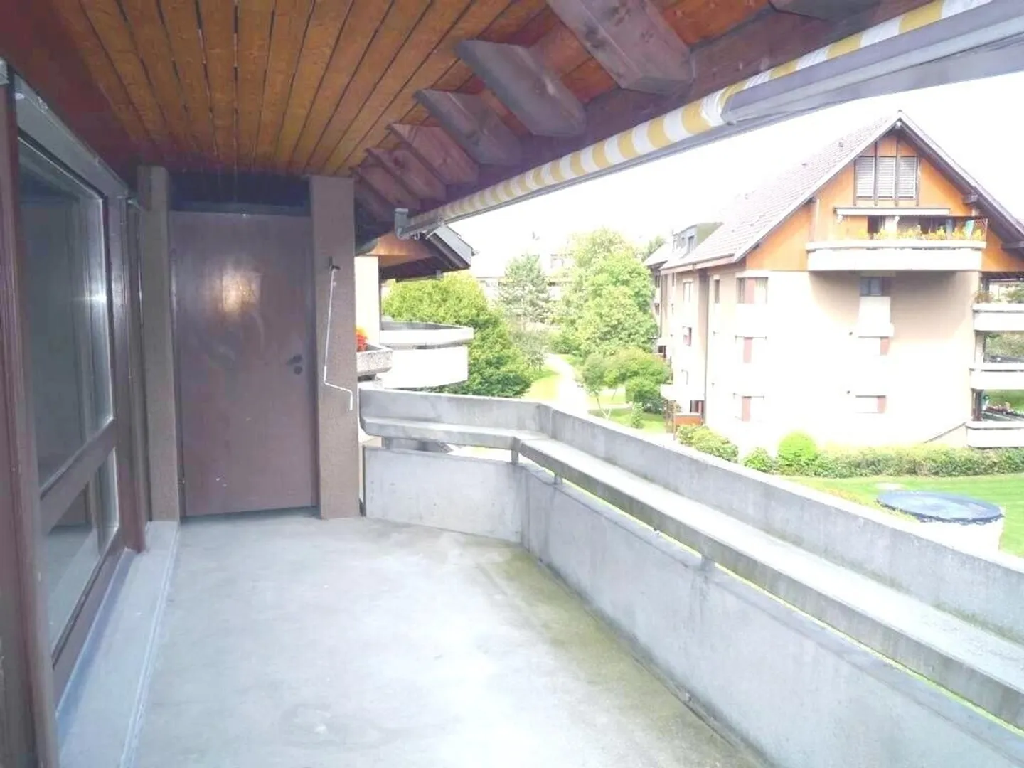 Appartement 4.5 pièces de 94 m² au 2ème étage avec balcon calme - Photo 8 sur 9