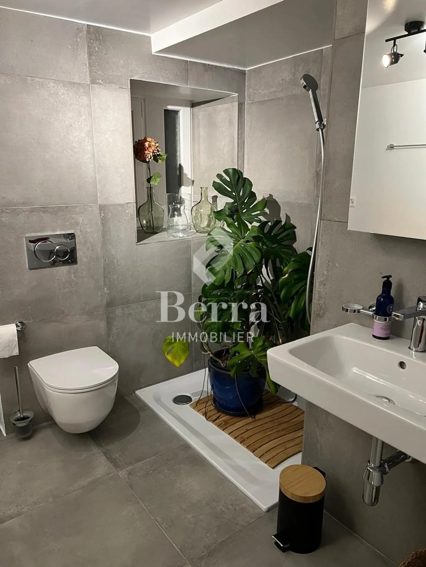 Superbo appartamento di 2.5 locali nel cuore di Bourg - Foto 4 di 10