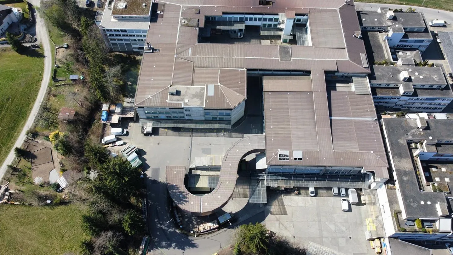 Warehouse/Commercial/Office Space for Versatile Use from 246 to 534 m² - Photo 8 of 8