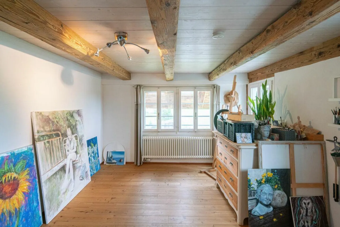 Maison de rangée d'angle dans un quartier résidentiel ensoleillé et calme - Photo 6 sur 7