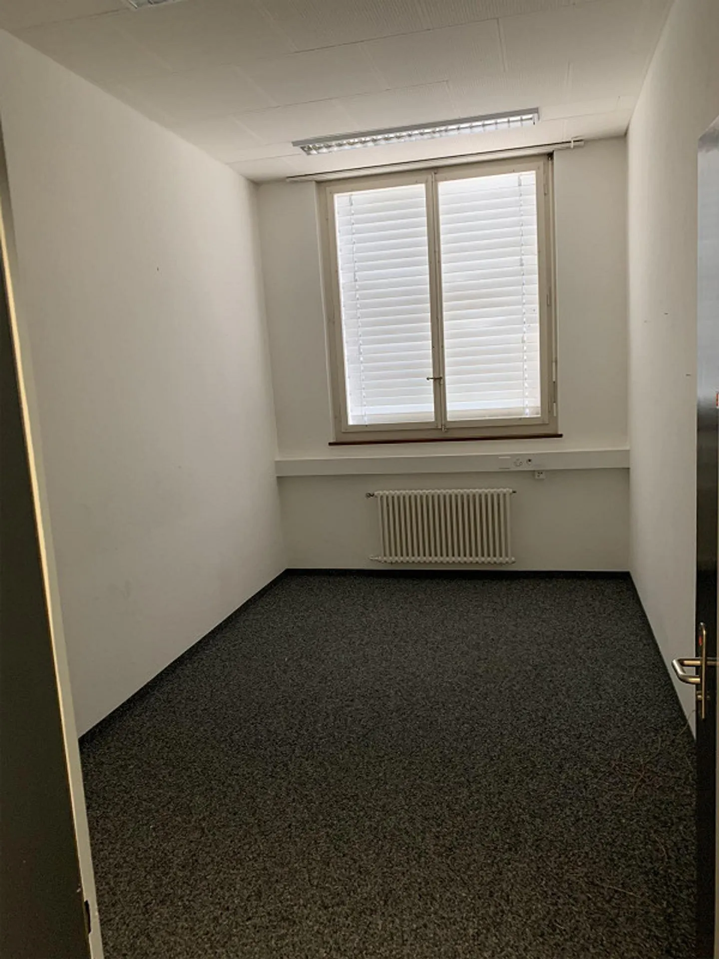 Commercial spaces in Balsthal at attractive conditions - Photo 3 of 13