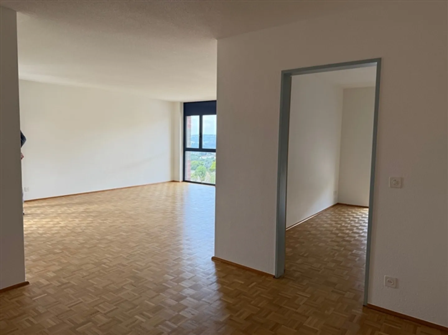 Beautiful 3.5 rooms in a very affordable quiet location - Photo 5 of 10