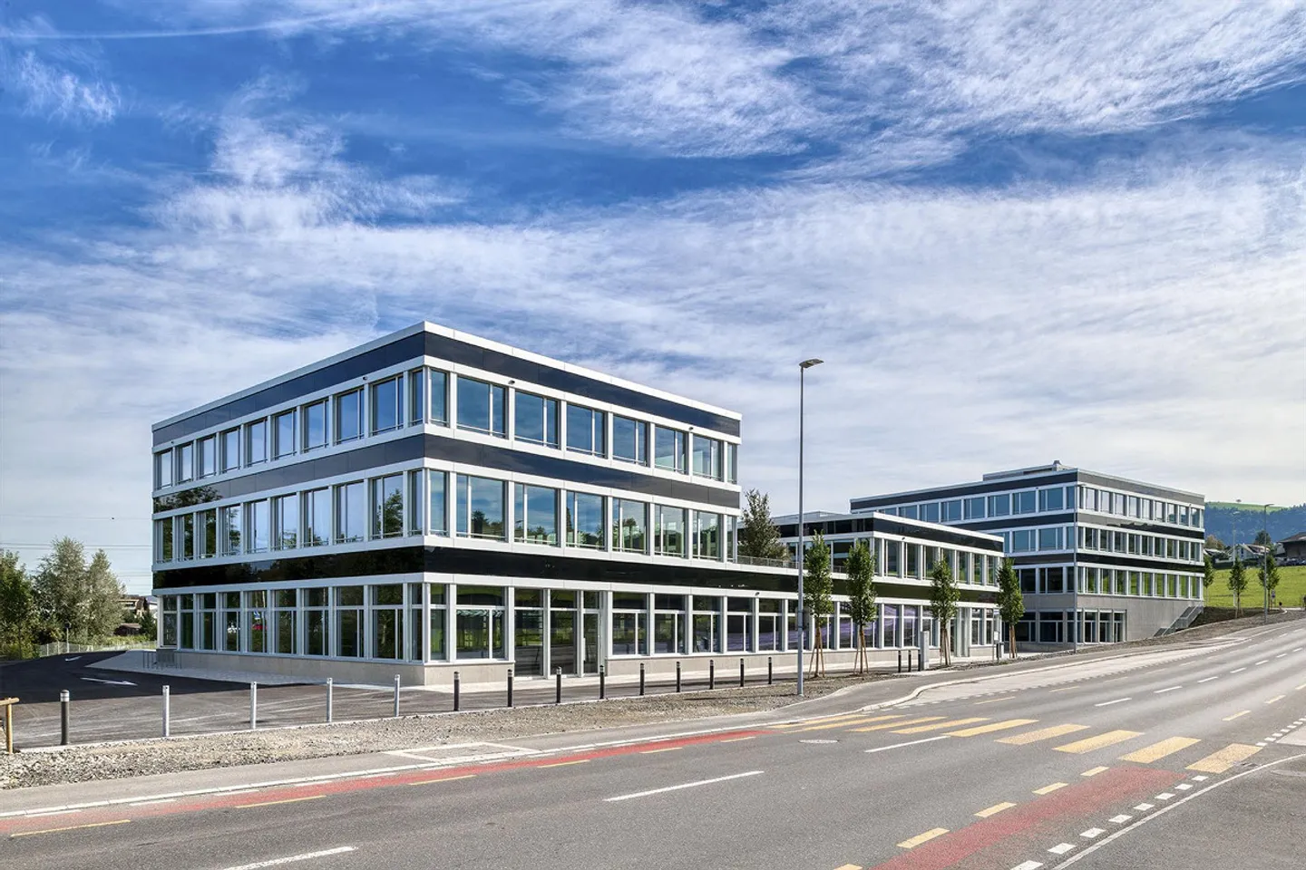 Uffici di prima classe con interni finiti - Affitta ora - Foto 2 di 10