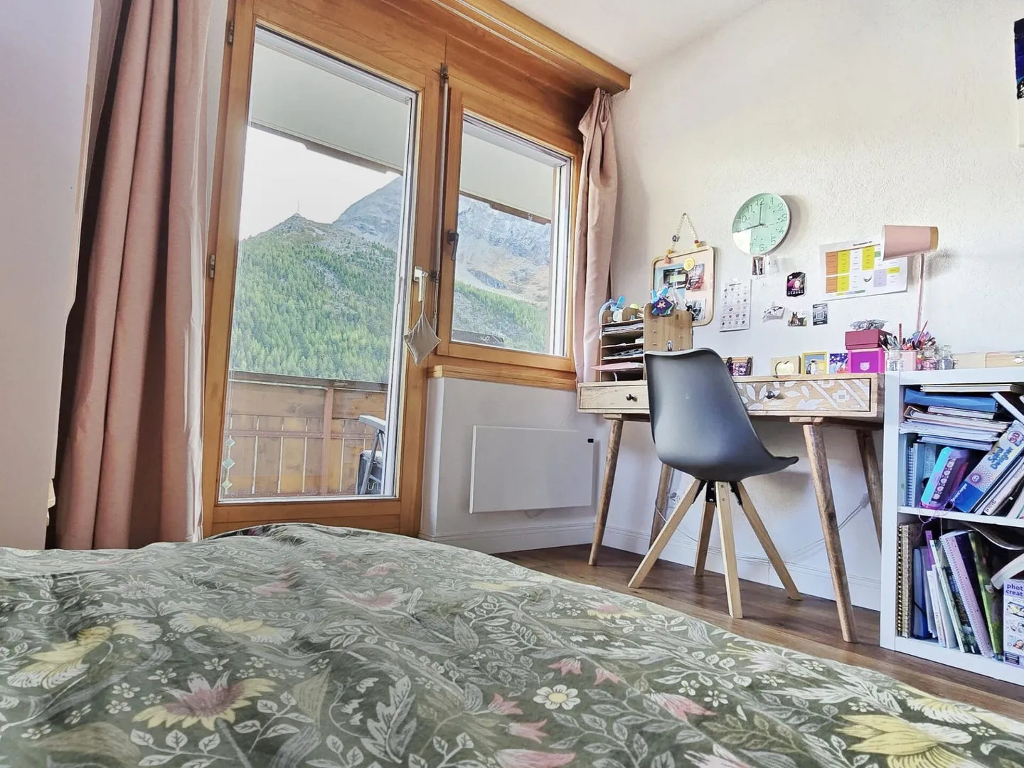 Très spacieux appartement de 5,5 pièces dans l'emplacement le plus ensoleillé près de la Hannigbahn. - Photo 7 sur 18